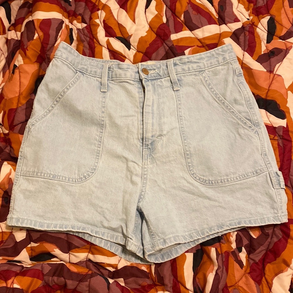 Universal Thread 8 29 Carpenter Light Wash Denim High Waist Jean Shorts